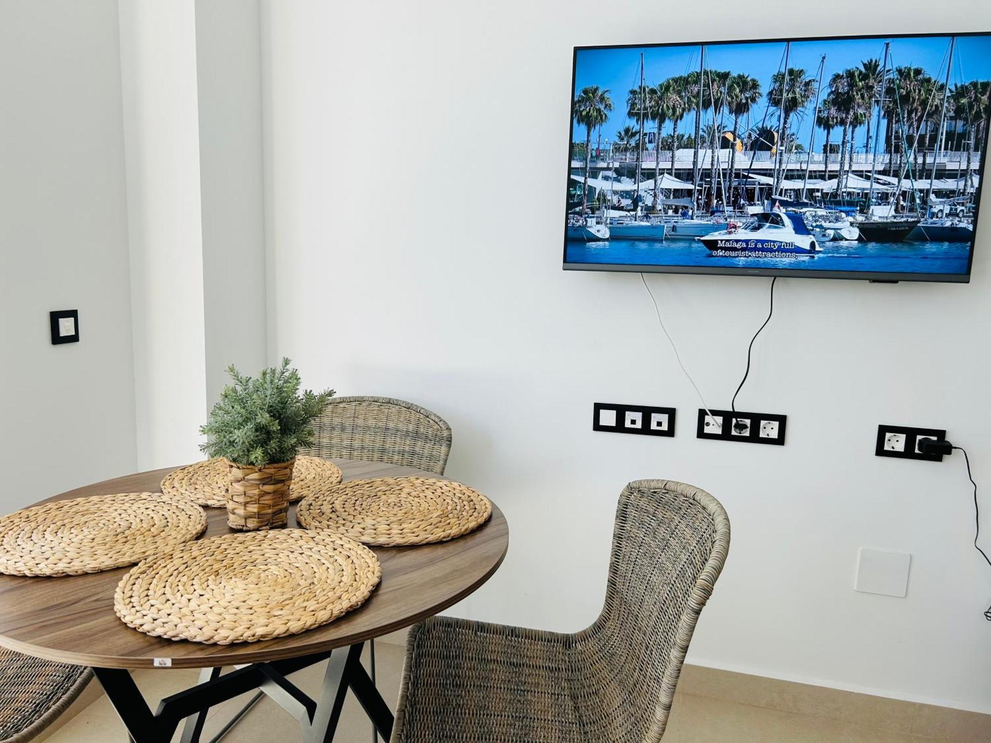 Victoria Beach Premium Malaga Bagian luar foto